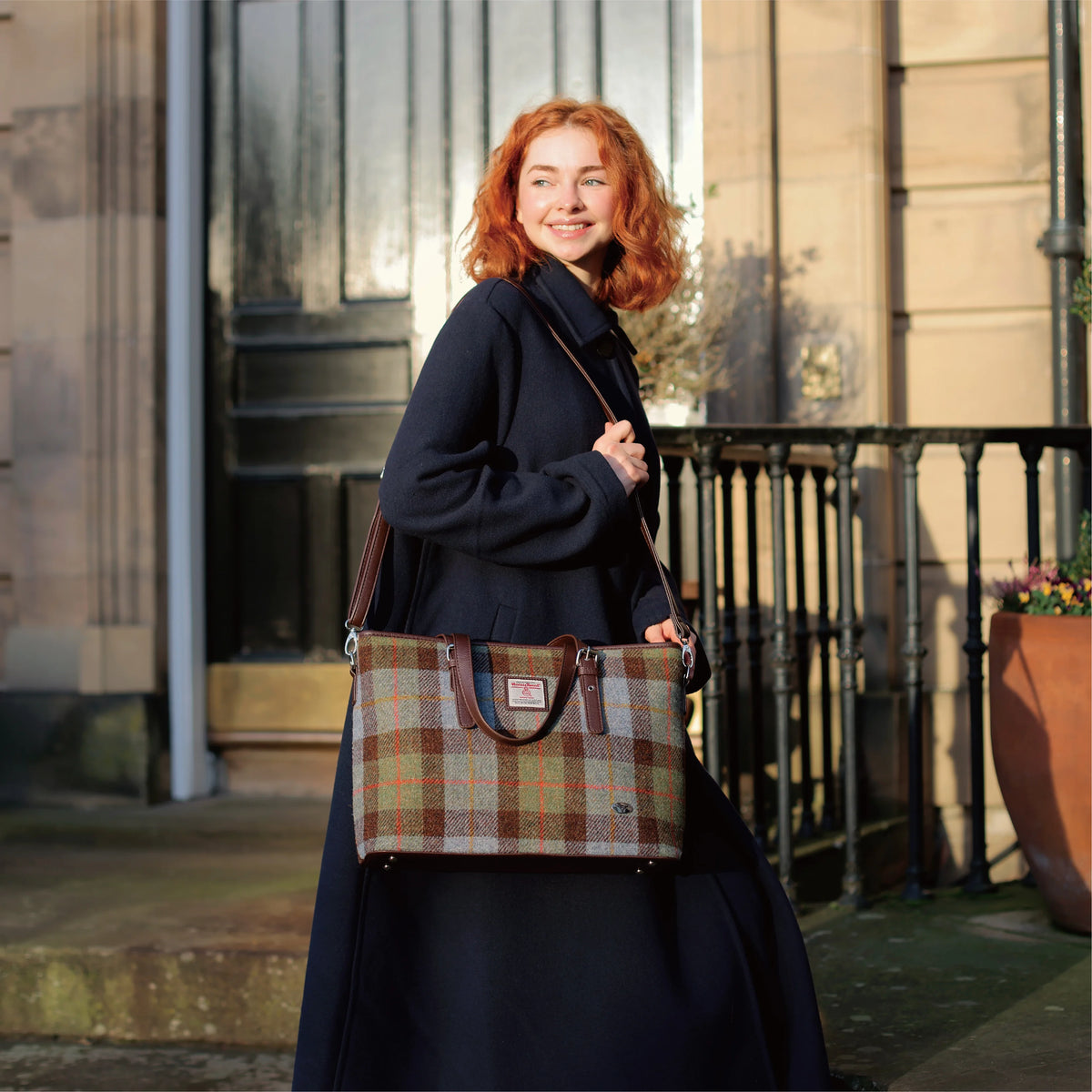 GLEN APPIN Harris Tweed Wool Tote Bag With Detachable Strap